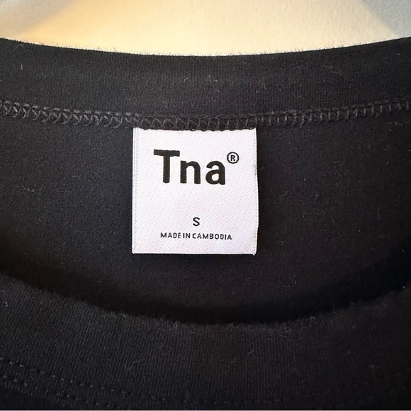 Aritzia-tna Tnachill Costa Long Sleeve With Cutout In Black (Size:Small) - Picture 8 of 8